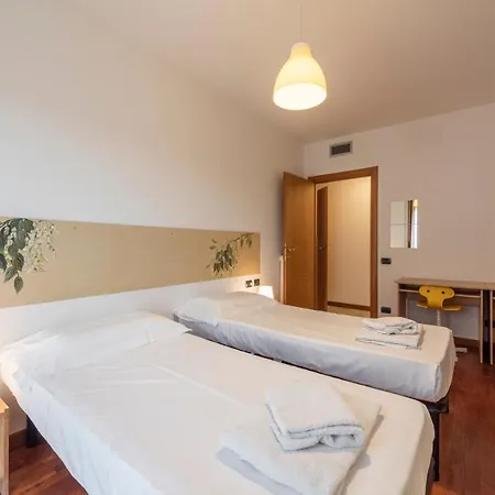 Leopolda Modern By Mmega Apartment